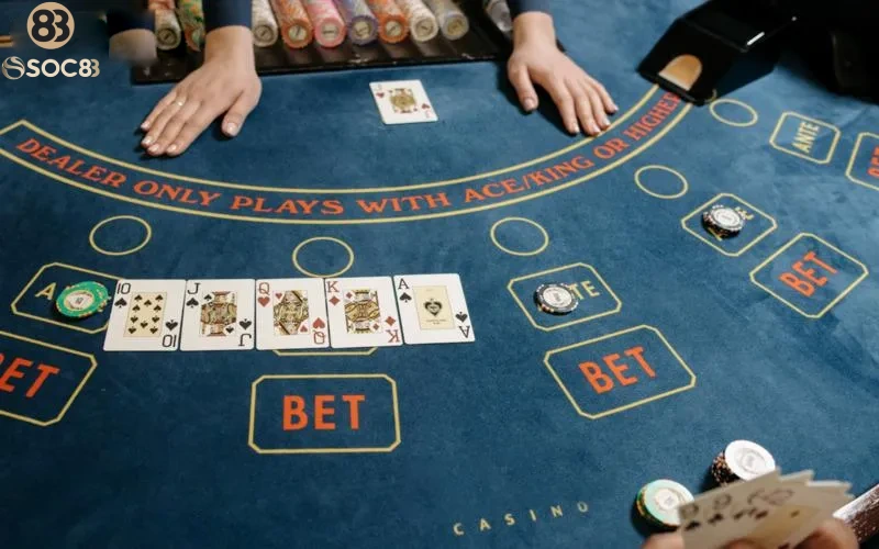 Luật đánh baccarat online tại Soc88 khá đơn giản